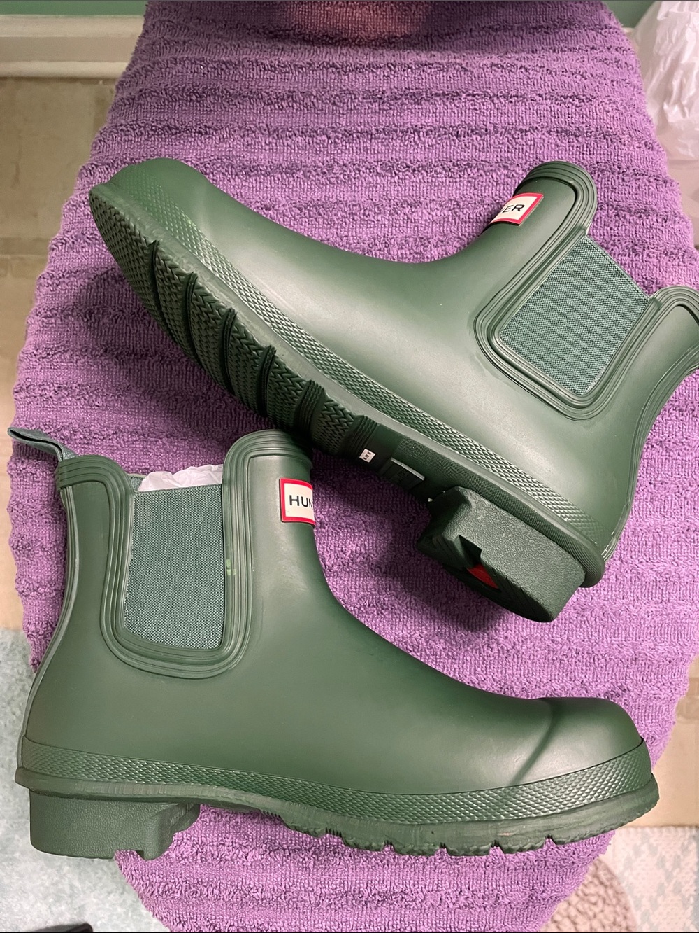 BRAND NEW!!! Women’s Hunter Short Rain Boots in Hunter Green - Picture 3 of 8